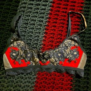 Victoria's Secret pushup bra
